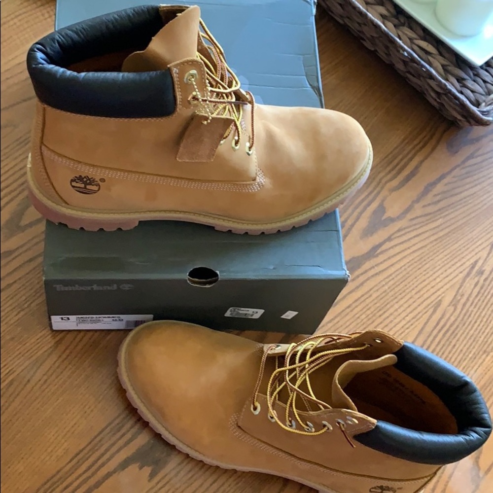 Men’s Timberlands size 13